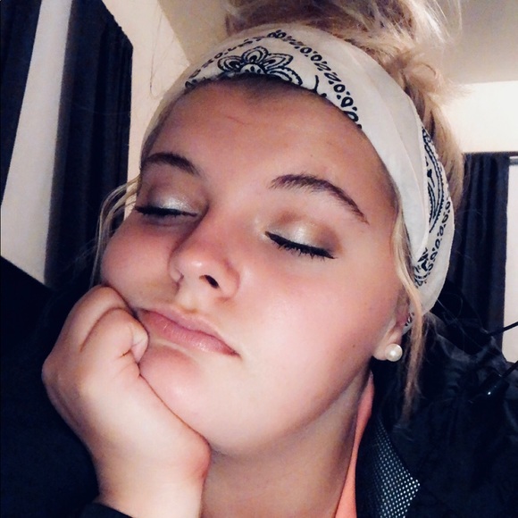 Meet your Posher, Hope - Picture 1 of 1